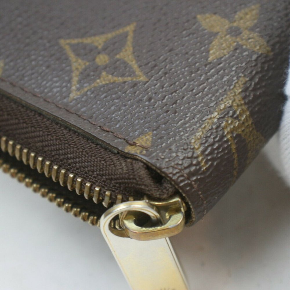 Authentic Louis Vuitton Monogram Zippy Wallet - Picture 5 of 10